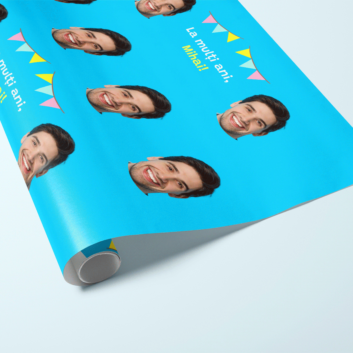 Hârtie de împachetat cadouri personalizată cu o poză și mesaj