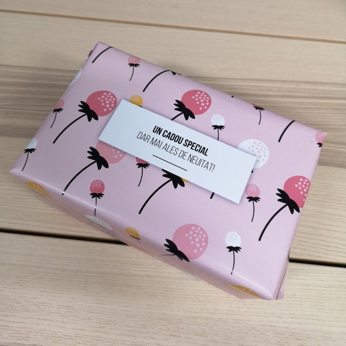 Hârtie de împachetat cadouri personalizată cu text - Toamnă roz