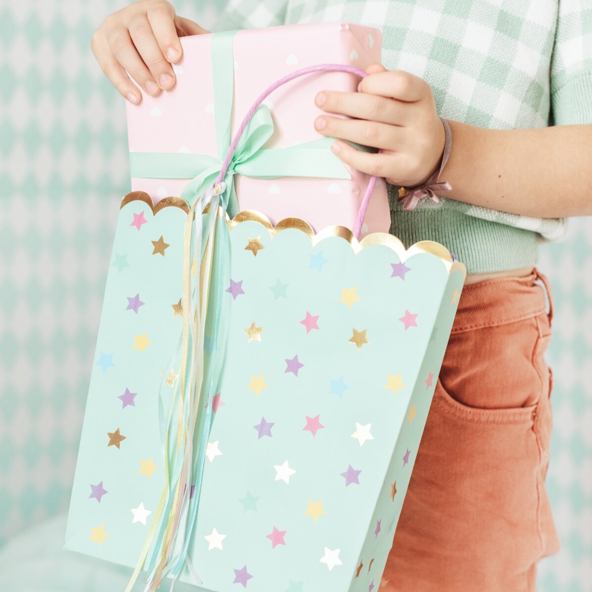 Hartie de impachetat cadouri - mix colorat