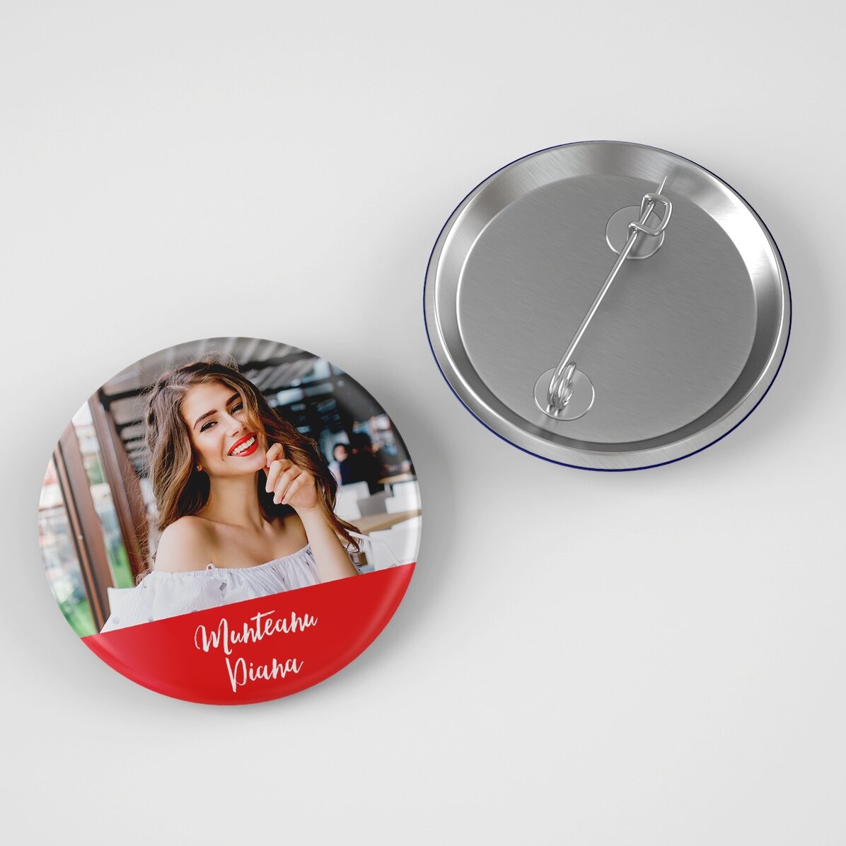 Insignă personalizată cu poză și text - You