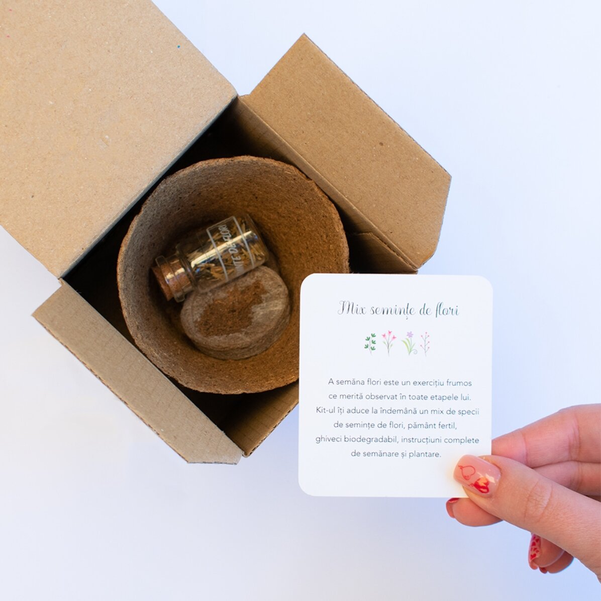 Kit de plantat flori de primăvară în cutiuță personalizată o poză și mesaj - Inimioare