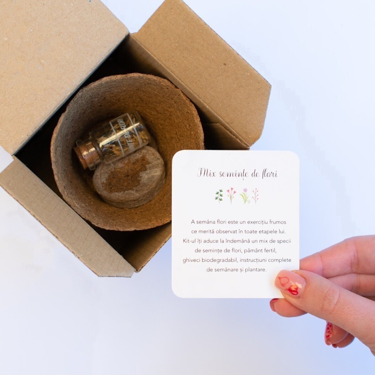 Kit de plantat flori în cutiuță personalizată cu logo și text - Paște Fericit!