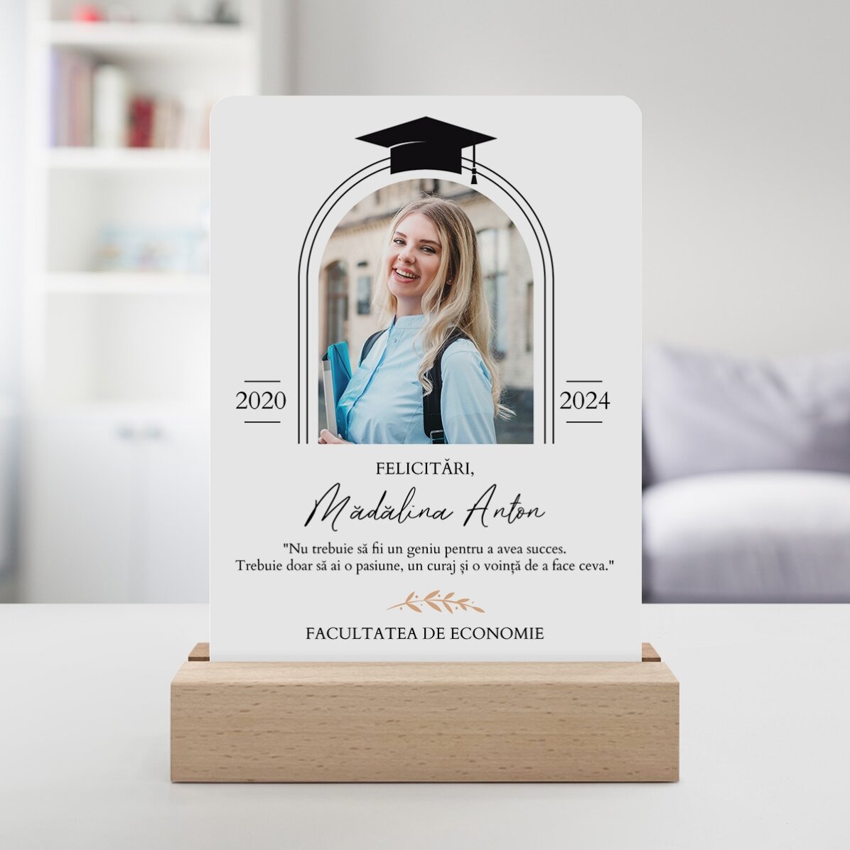 Lampă veghe LED personalizată cu o poză și mesaj - Absolvire