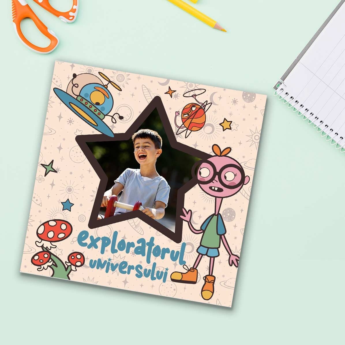 Magnet 10x10 personalizat cu o poză și text - Prin univers