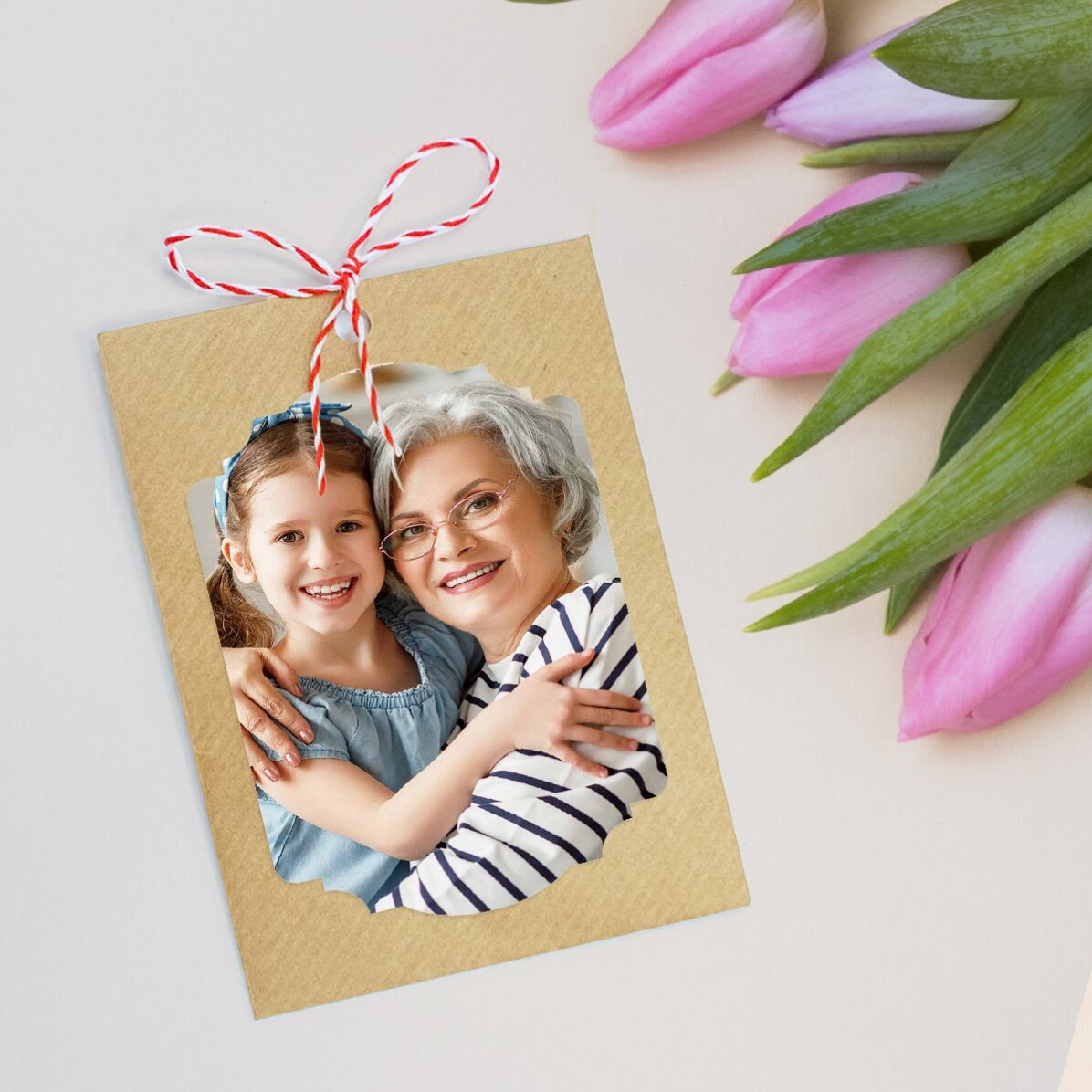 Персонализиран Martisor за засаждане с фотография