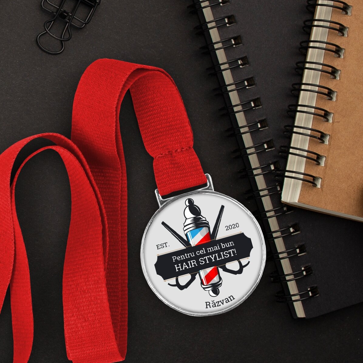 Medalie personalizată cu mesaj - Hair Stylist
