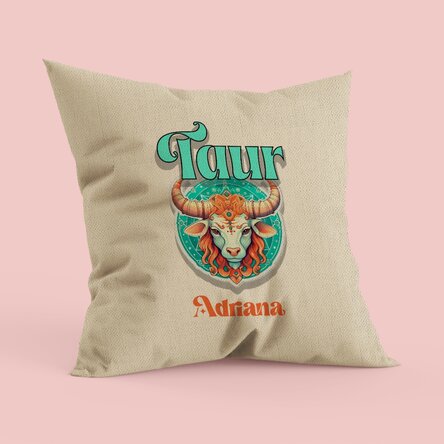Pernă personalizată cu nume și zodie - Taur in