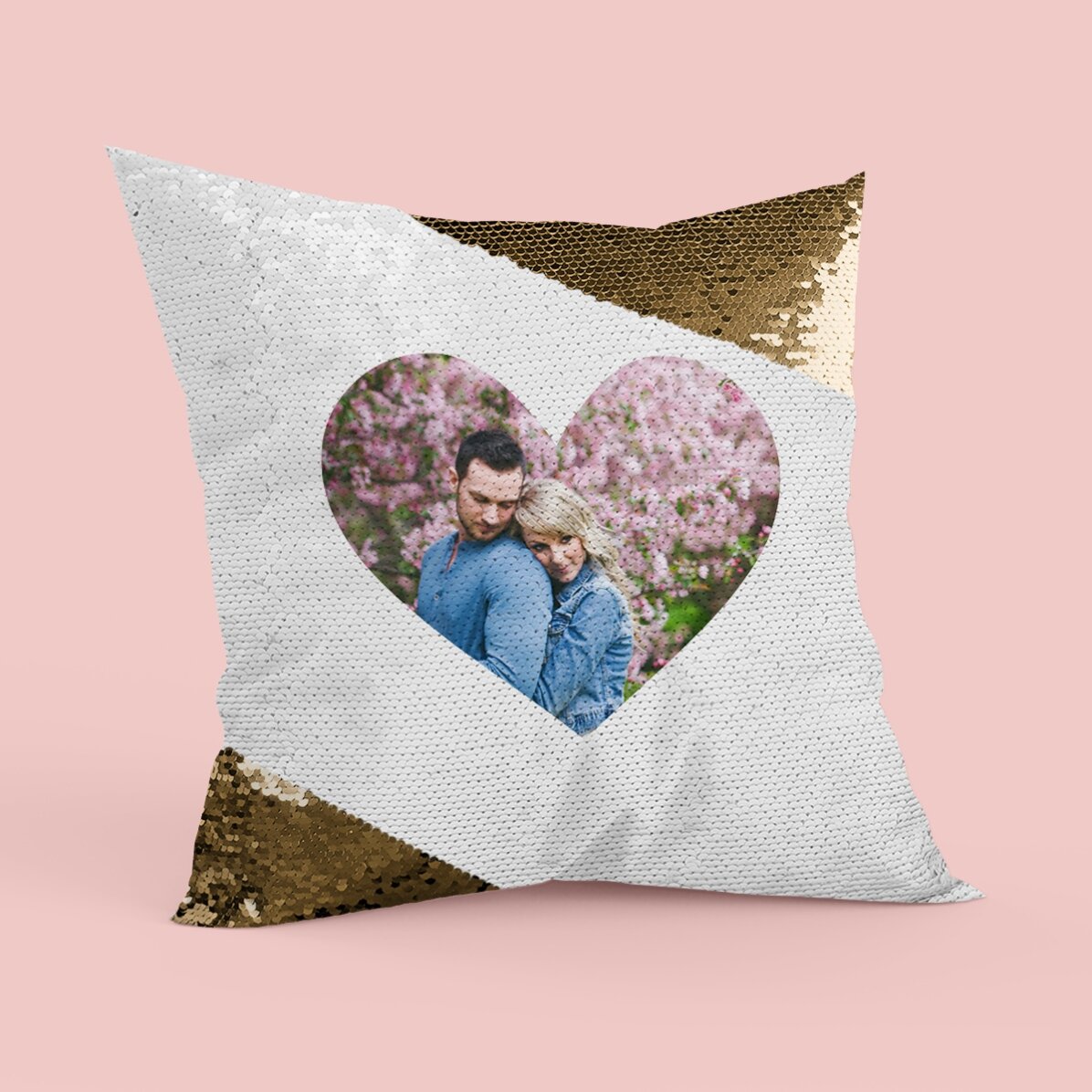Pernă personalizată cu o poză în formă de inimă - Paiete aurii