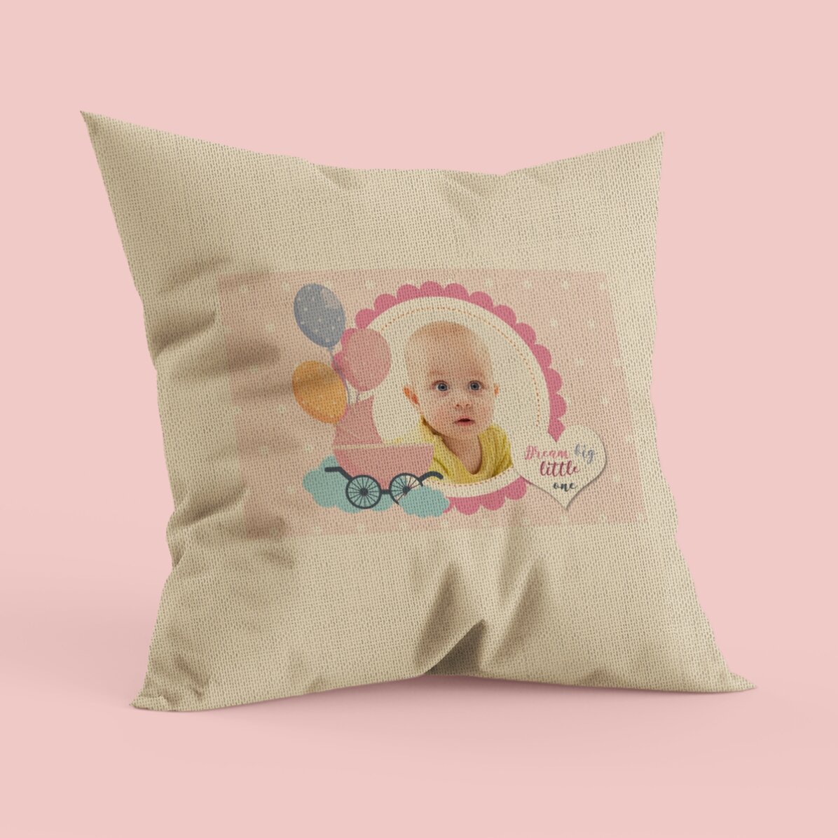 Pernă personalizată cu poză - Dream big little one - In