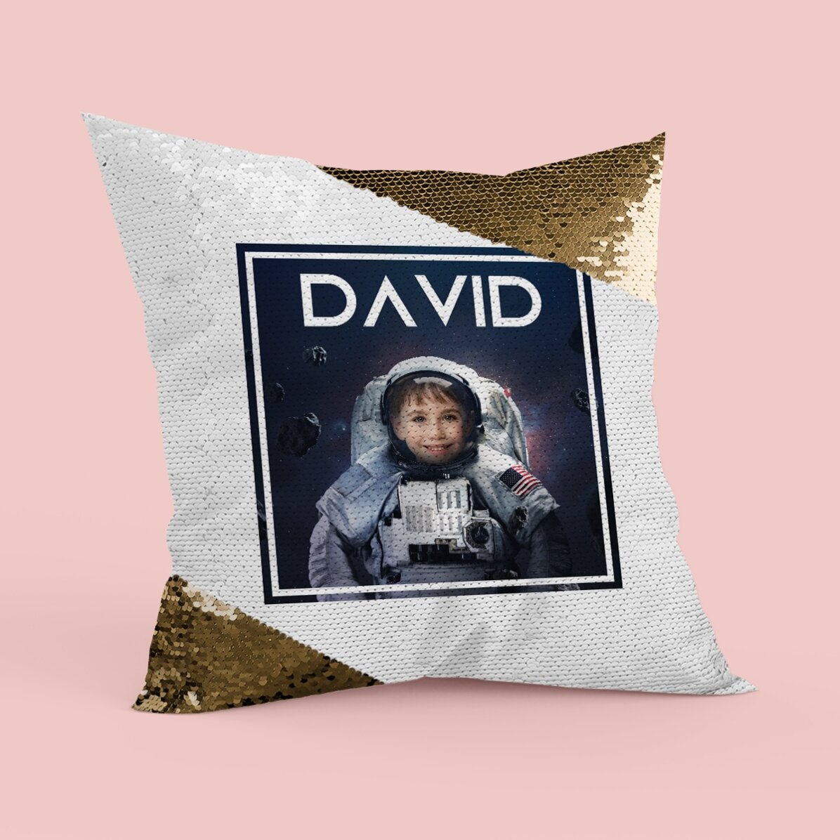 Pernă personalizată cu poză și nume - Astronaut Paiete aurii