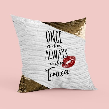Pernă personalizată cu text - Diva - Paiete aurii