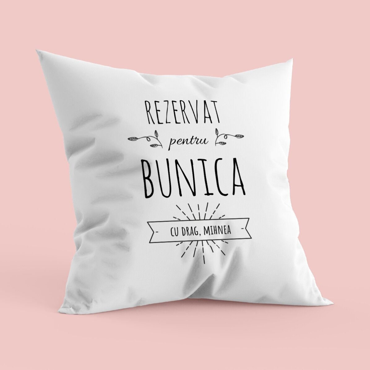 Pernă personalizată cu text - Rezervat