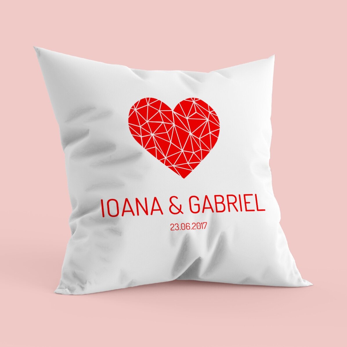 Pernă personalizată - Inimă geometrică