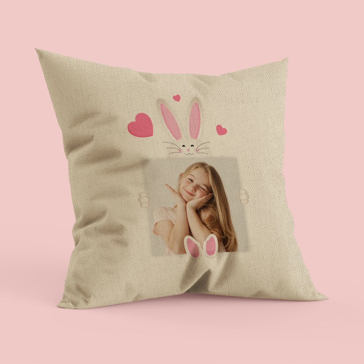 Pernă personalizată poză - Iepurașul cel simpatic - In