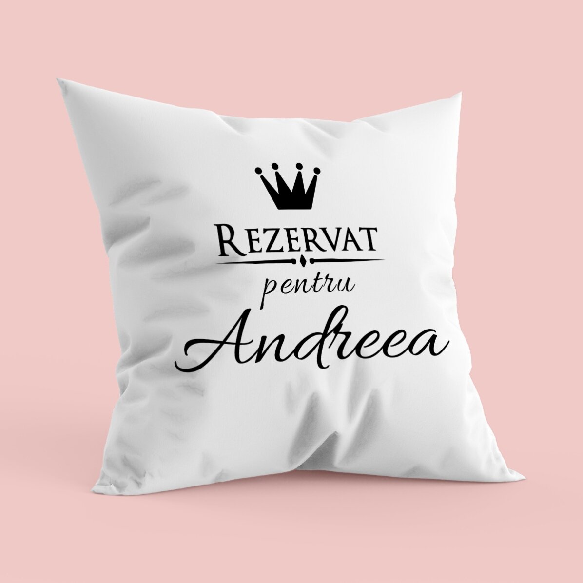 Pernă personalizată - rezervat pentru...