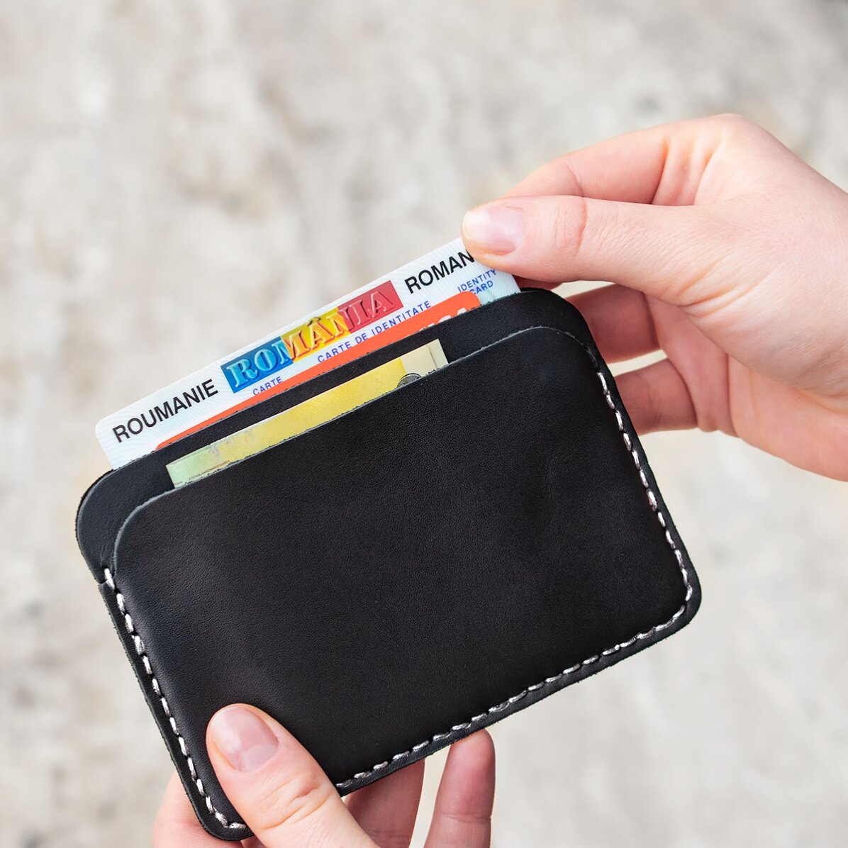 Portofel din piele personalizat color cu text - Oficial pensionat