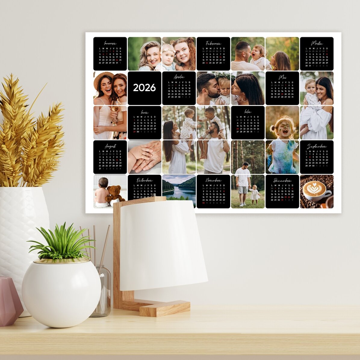 Poster calendar personalizat cu 12 poze