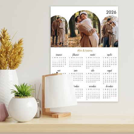 Poster calendar personalizat cu 3 poze și nume