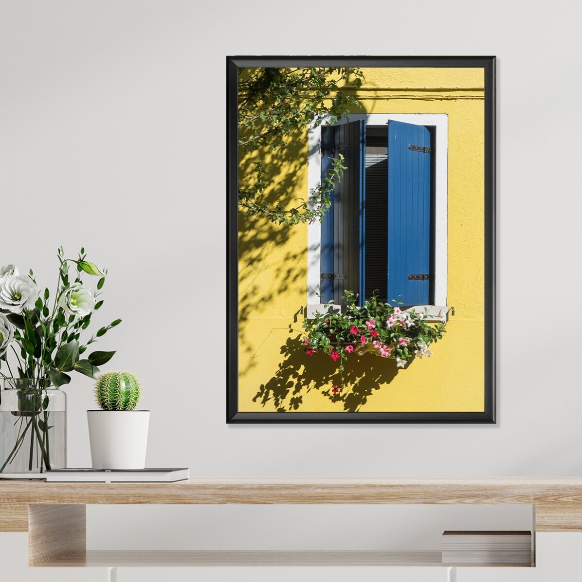 Poster Fereastră albastră cu flori