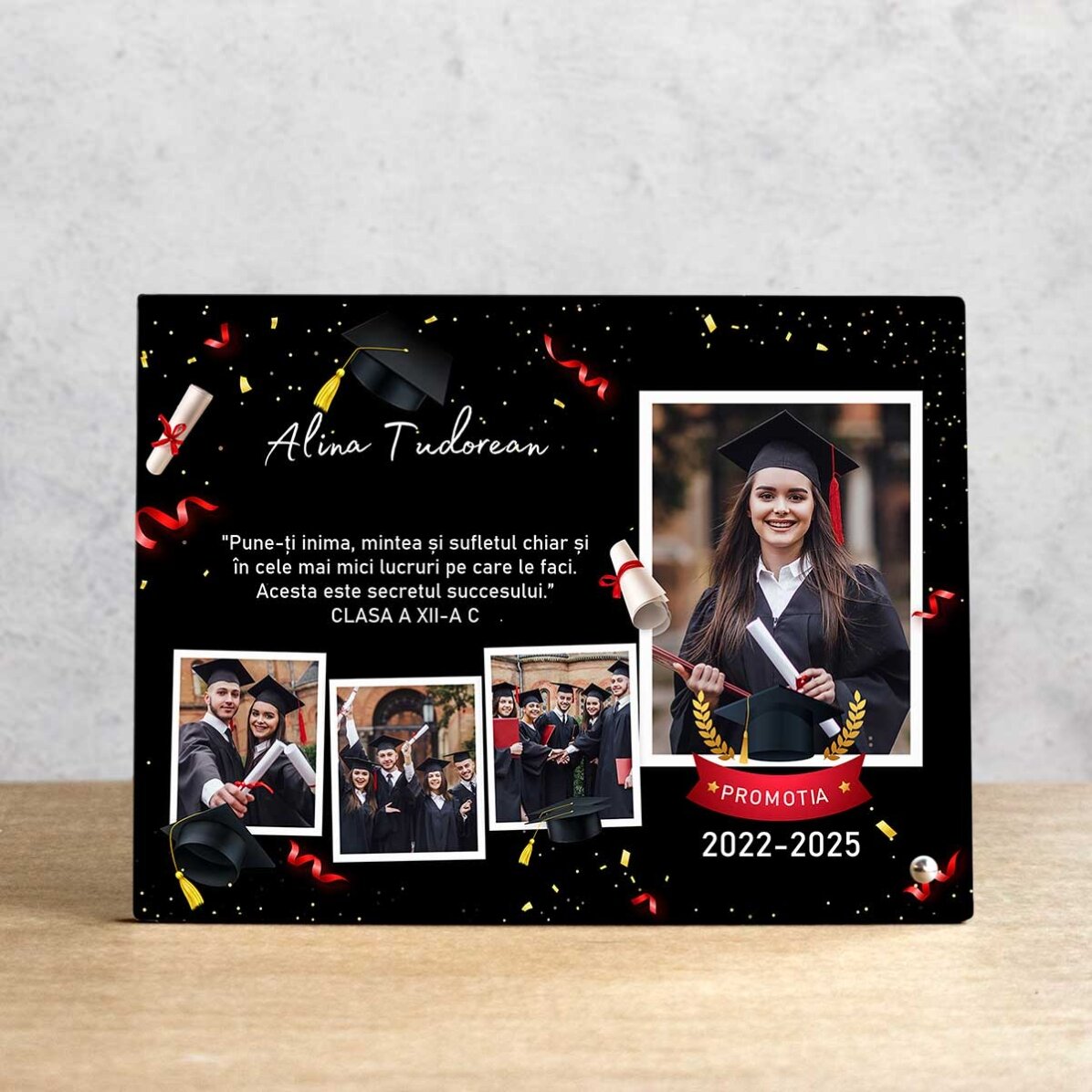 Ramă foto de birou personalizată cu 4 poze și text pentru absolvenți