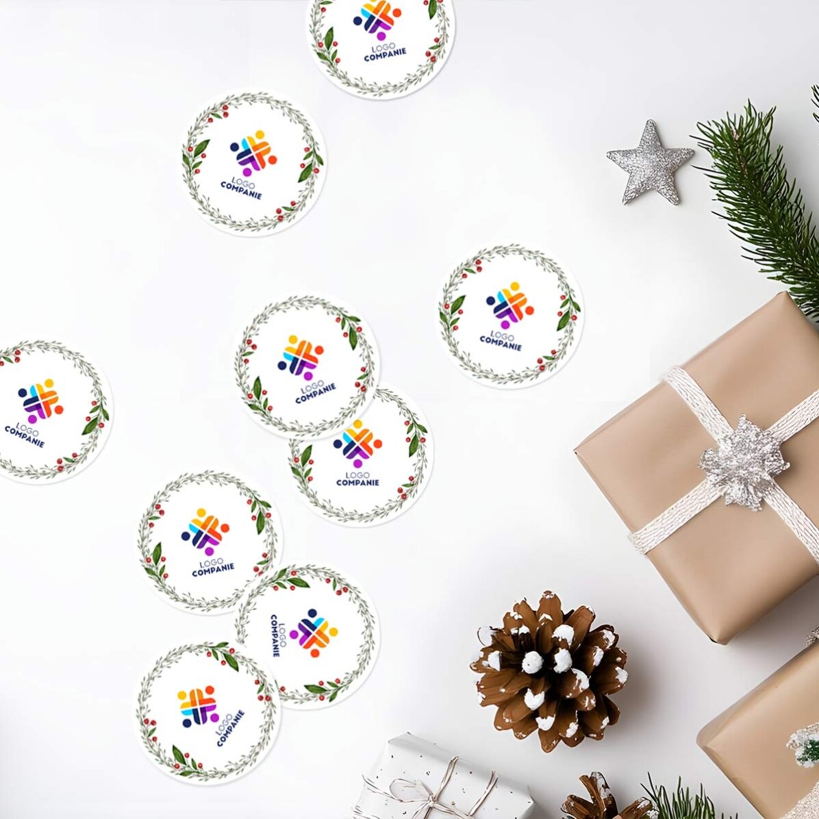 Set de 12 stickere (etichetă autoadezivă) rotunde, diametru 5cm personalizate cu logo - Crăciun