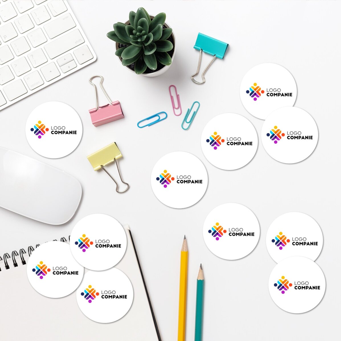 Set de 12 stickere (etichetă autoadezivă) rotunde, diametru 5cm personalizate cu logo