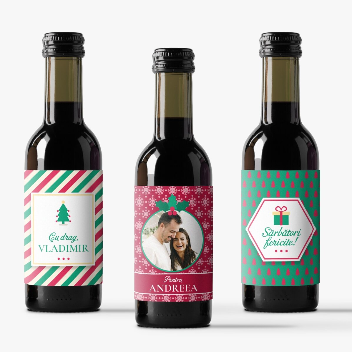 Set de 3 mini sticluțe de vin personalizate cu o poză și text - Crăciun fericit!
