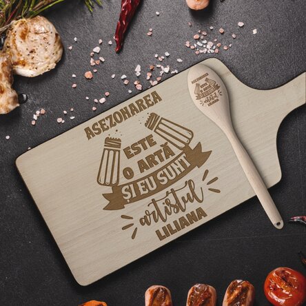 Set personalizat - tocător și lingură - Artist în bucătărie