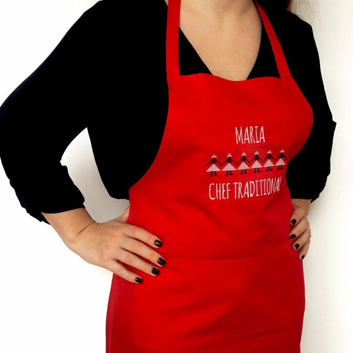 Șorț personalizat cu broderie tradițională pe roșu