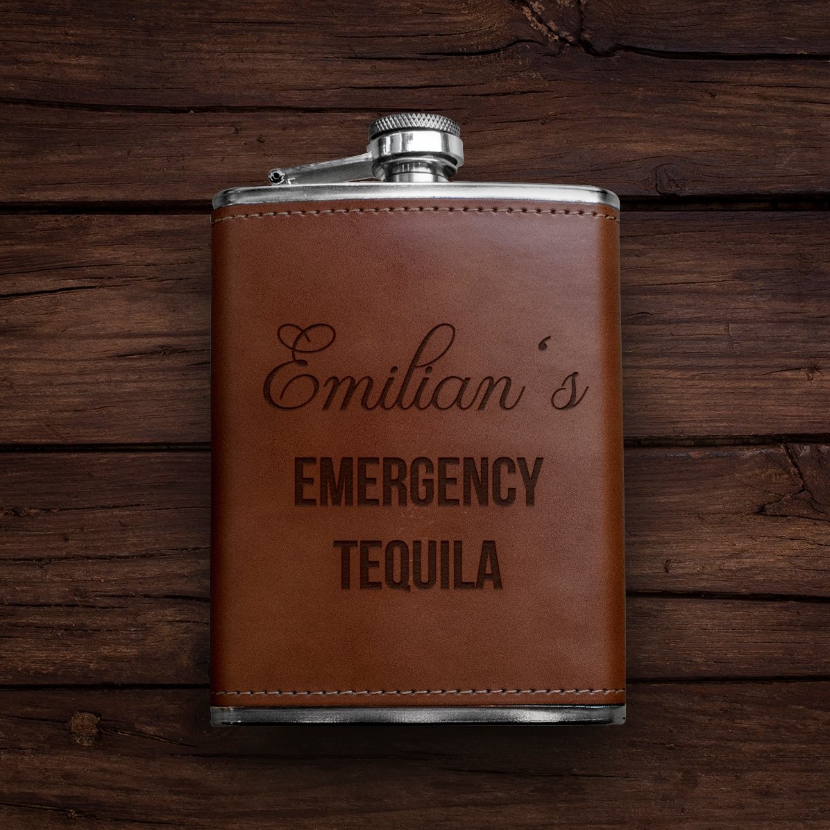 Sticlă de buzunar personalizată îmbrăcată în piele - Emergency Tequila