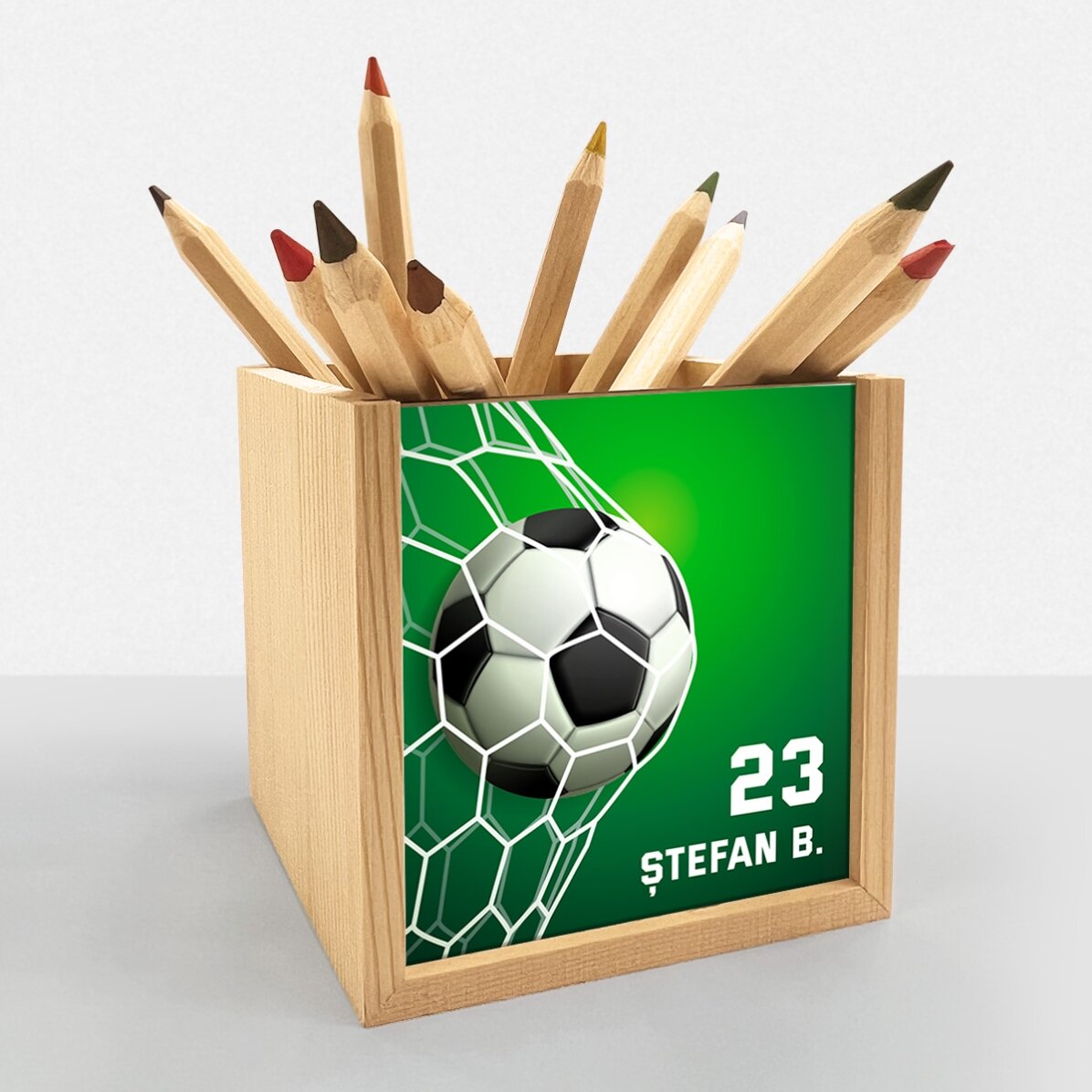 Suport pentru creioane personalizat cu nume - Fotbal