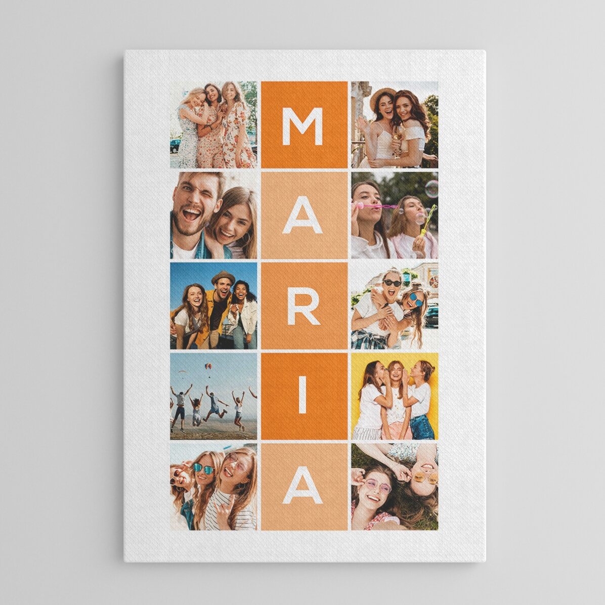 Tablou personalizat cu 10 poze și nume din 5 litere