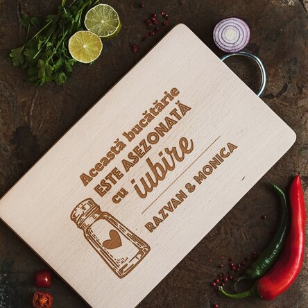 Tocător dreptunghiular cu mâner personalizat - Asezonat cu iubire