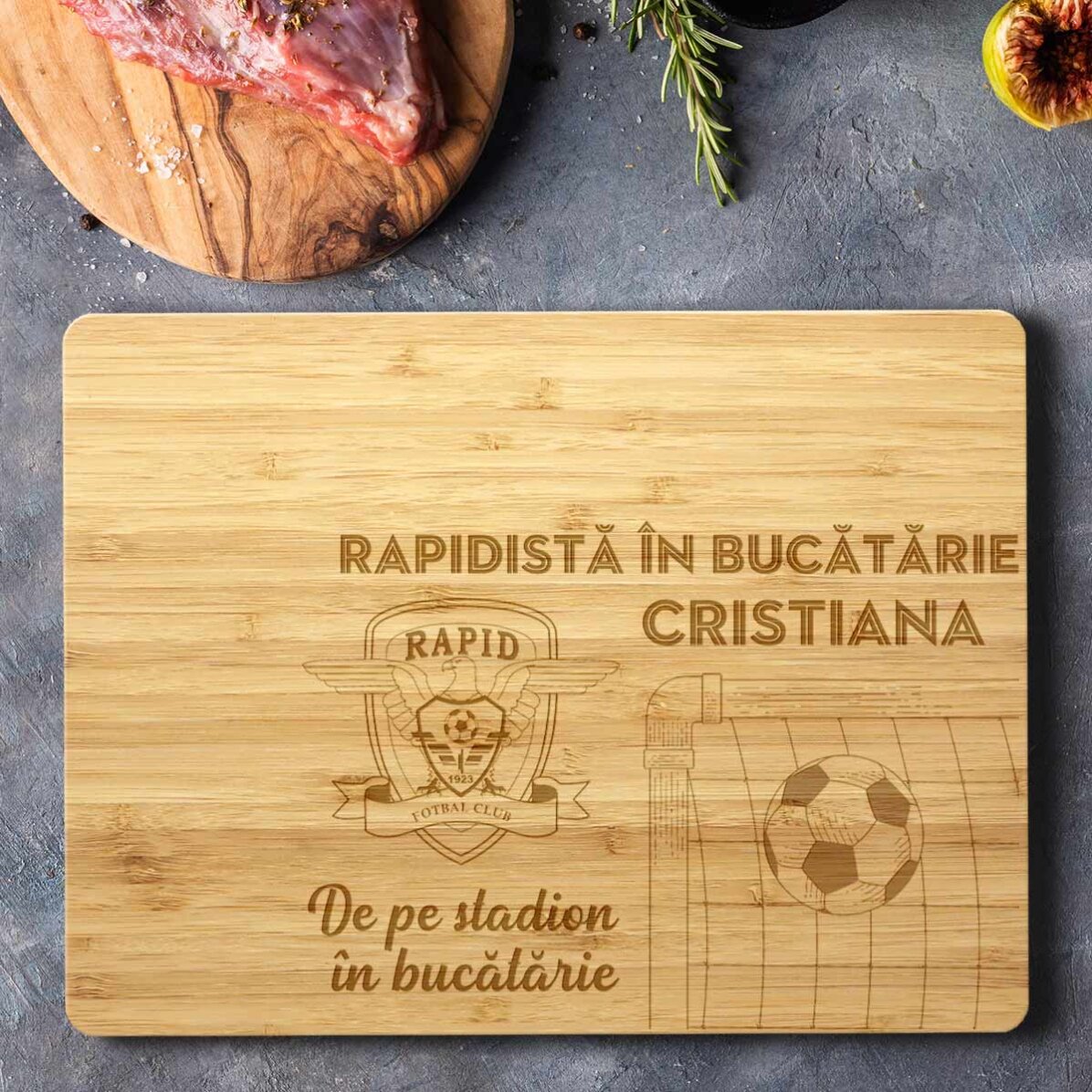 Tocător dreptunghiular din bambus FC Rapid personalizat cu text - De pe stadion în bucătărie