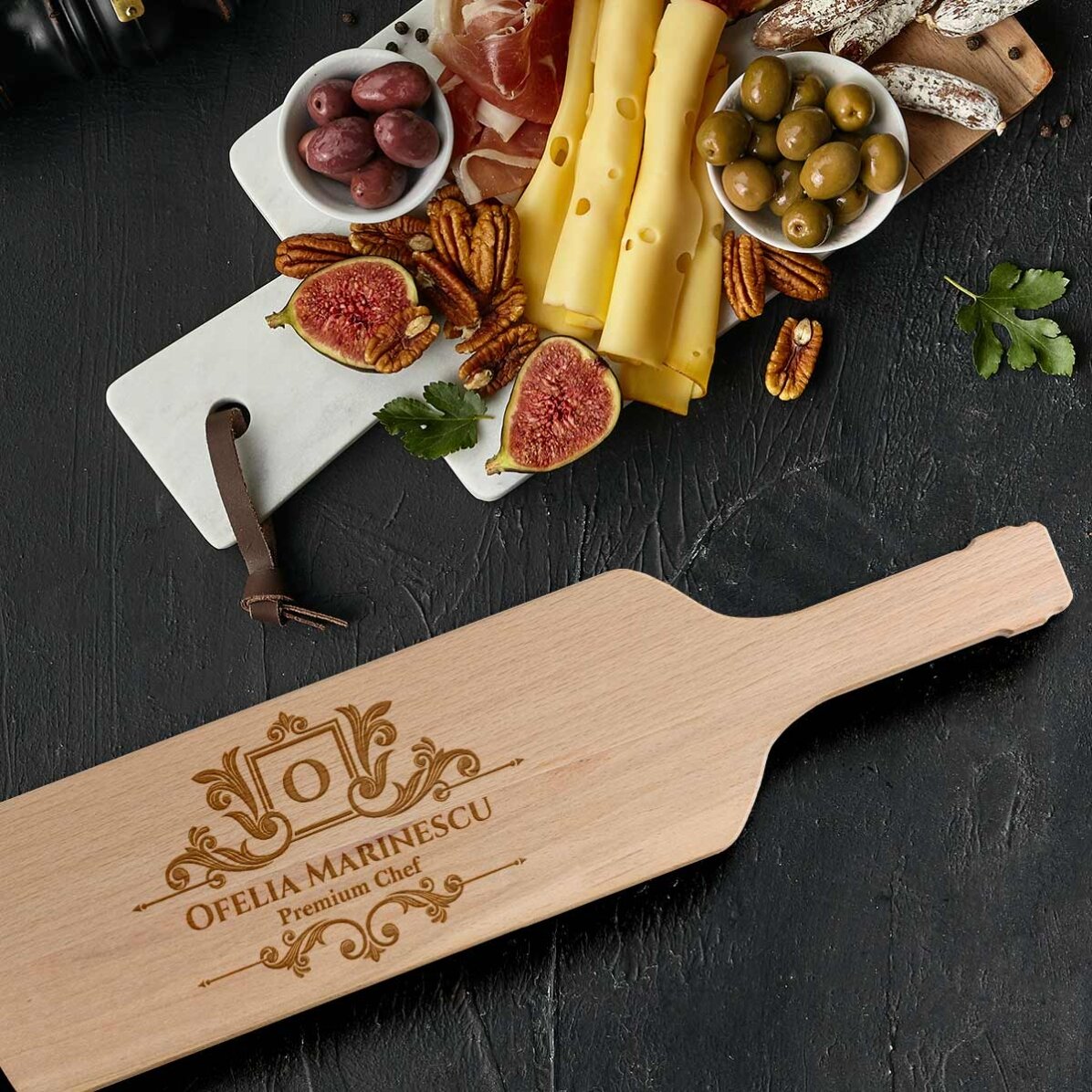 Tocător pentru brânzeturi în formă de sticlă personalizat - Premium chef