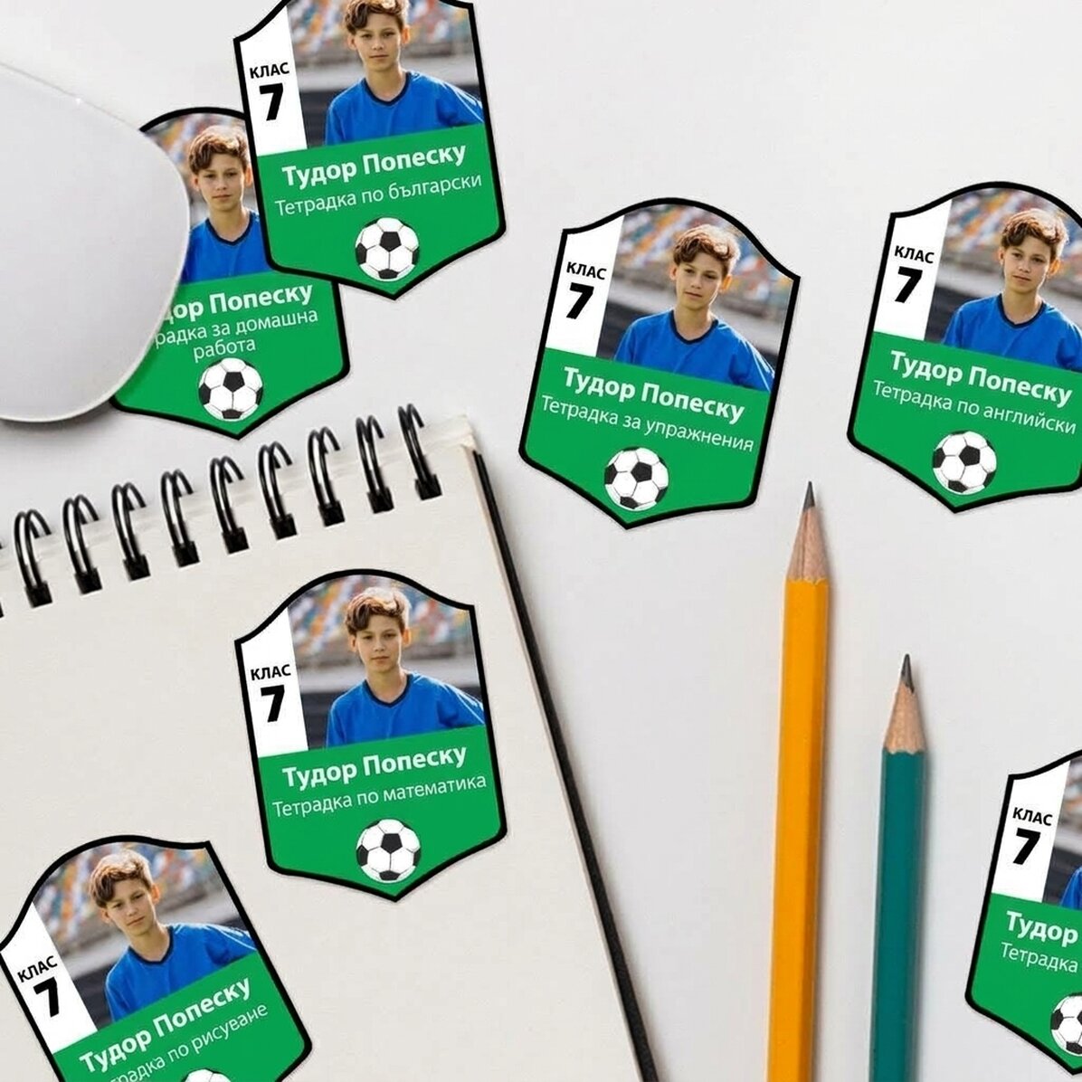 Комплект от 9 персонализирани стикера (самозалепващи се етикети) - FIFA