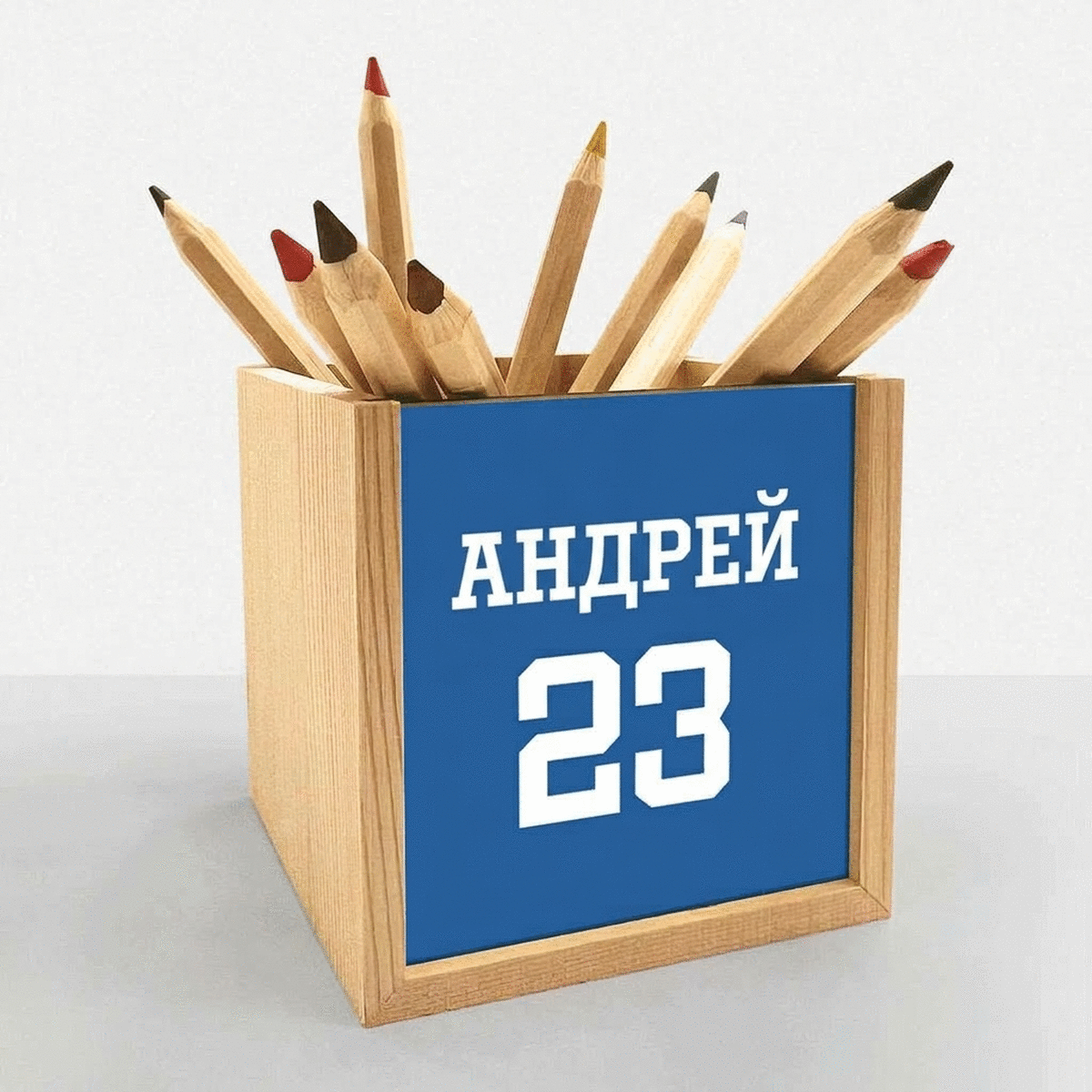 Персонализирана поставка за моливи с текст - Спорт