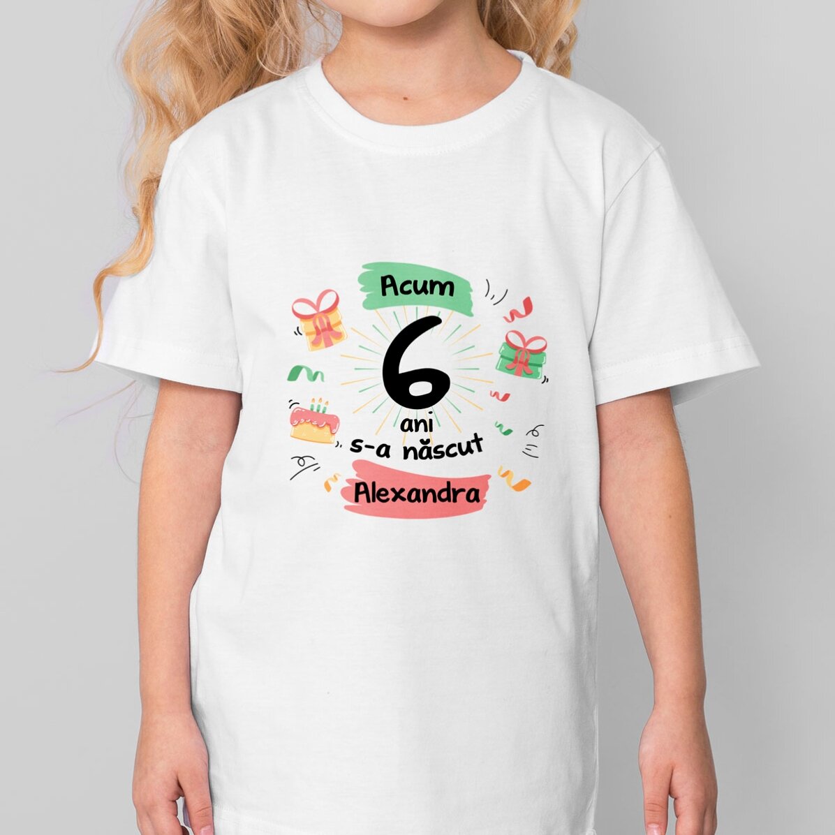 Tricou din bumbac pentru copii personalizat cu text - Cadouri și tort